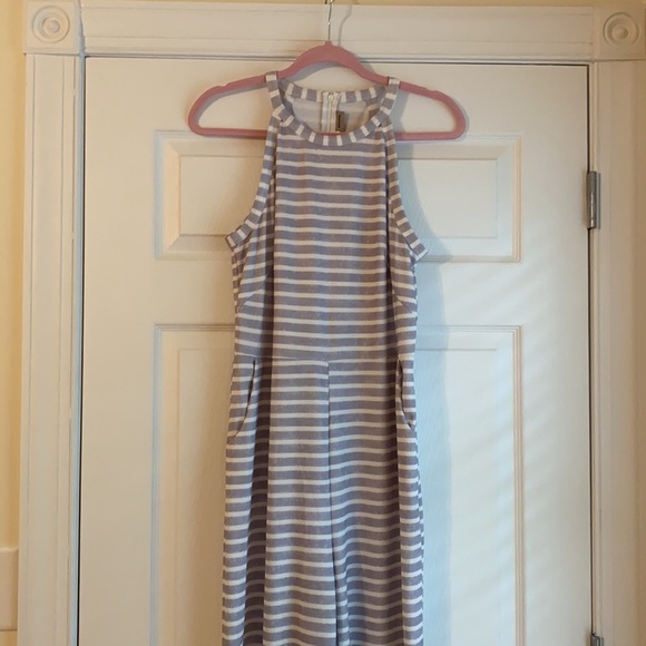 ePretty White & Grey Striped Jumpsuit with Pockets - Picture 2 of 8